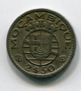 Монета Португальский Мозамбик 2,5 эскудо 1953